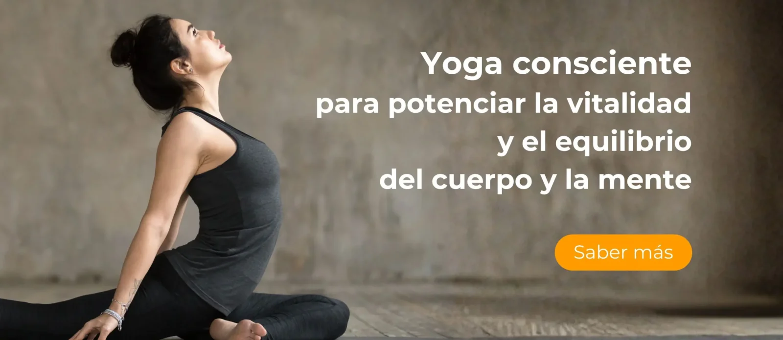 Práctica de mindful yoga consciente en Arya Tara